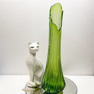 LE Smith Green Ribbed Swung Glass Vase MCM Decor 21” Fat Bottom
